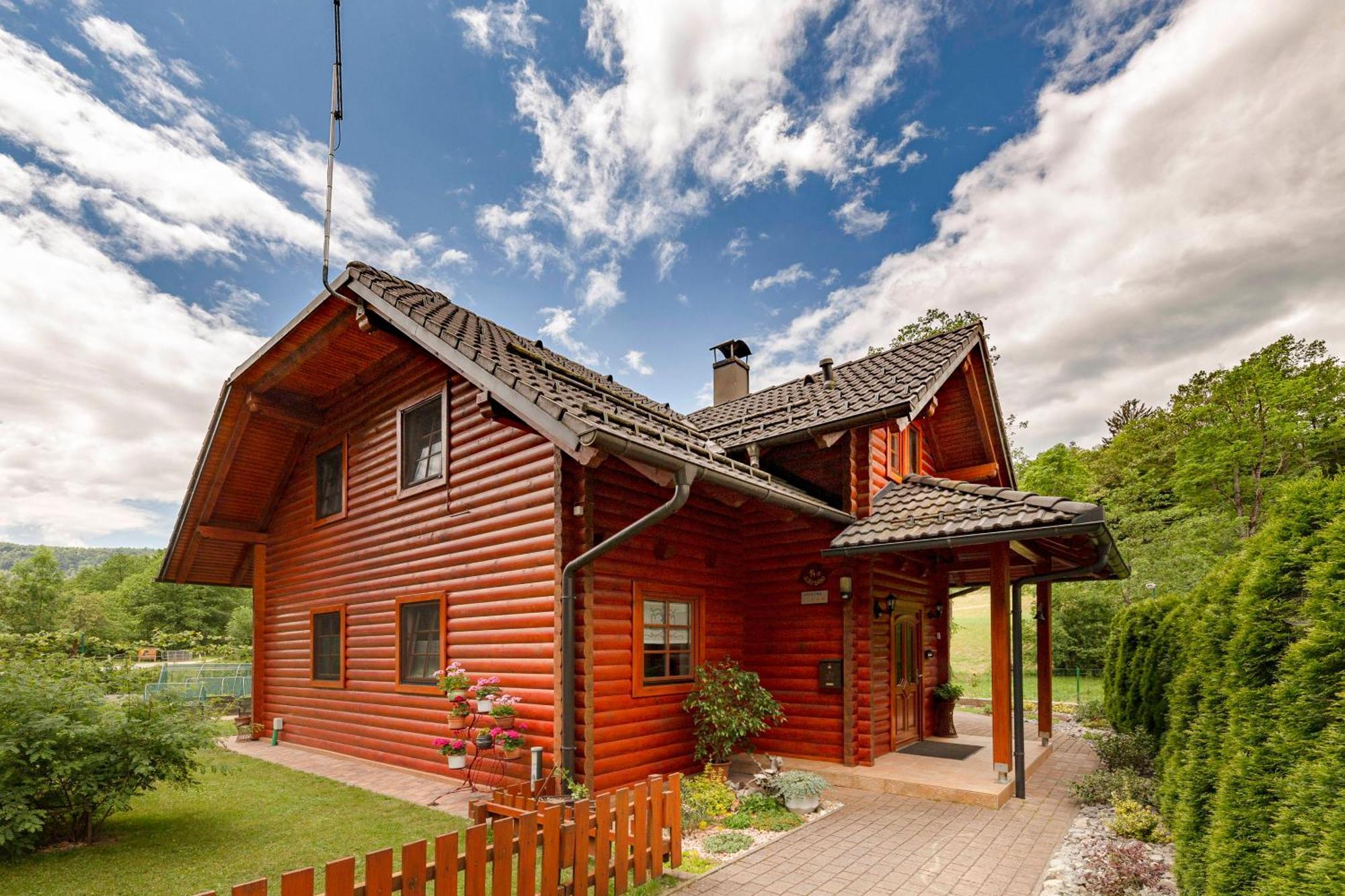 Apartma Metka Medvode Zewnętrze zdjęcie